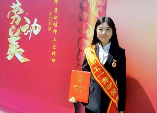 聚焦两会|打造“零碳工厂”、白酒出海、科技创新平台，两会酒业代表进行时